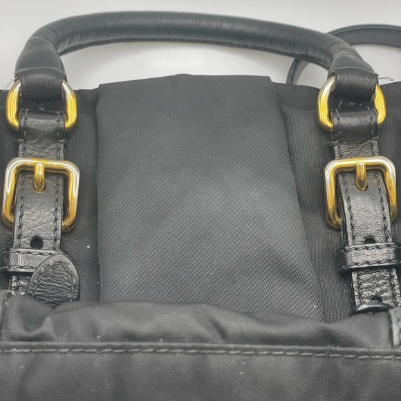 Prada Nylon and leather bag with gold hardware and removable strap - Picture 5 of 14